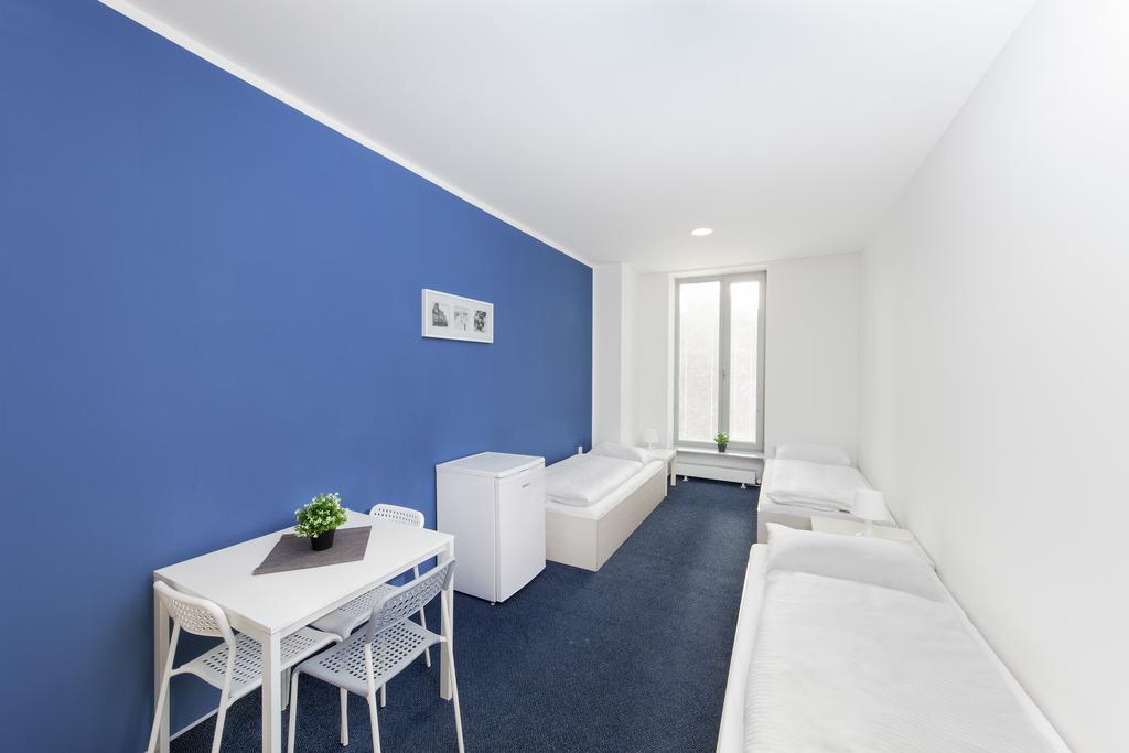 Hotel & Hostel Letov Prague Exterior photo