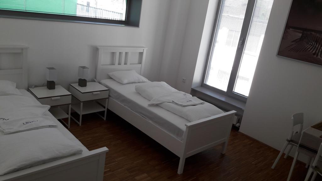 Hotel & Hostel Letov Prague Exterior photo