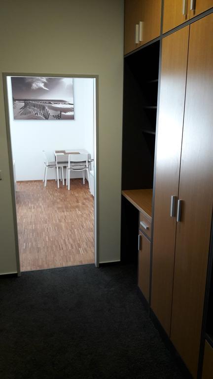 Hotel & Hostel Letov Prague Exterior photo